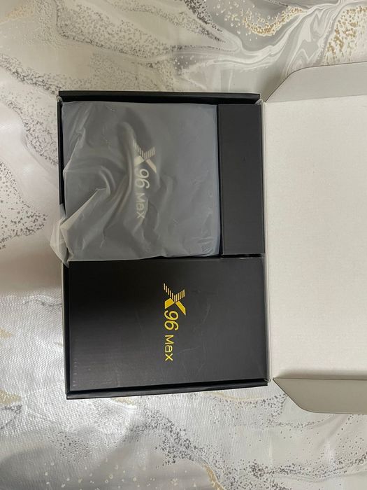 X96 MAX tv box 4 Gb ram