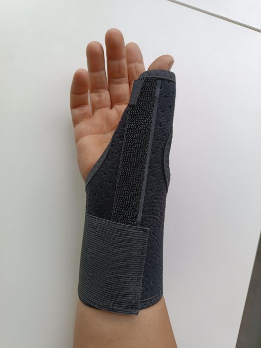 Имобилизираща шина за ръка/китка