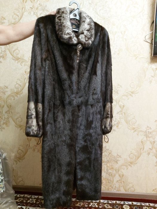 Продам норковую шубу