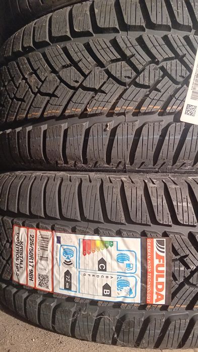 2 броя чисто нови зимни гуми fulda ( фулда)  225 50 17 дот. 18