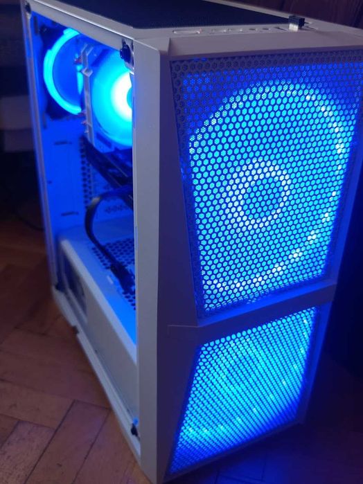 Геймърски PC Ryzen 5500, AMD Radeon SP6600XT, 32gbddr4, 1tb ssd