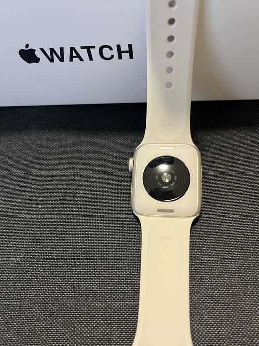 Apple Watch SE 2024 (40 mm, GPS + Cellular)