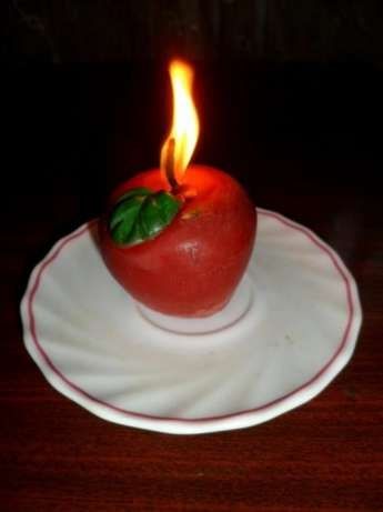 Свечи восковые Яблоки