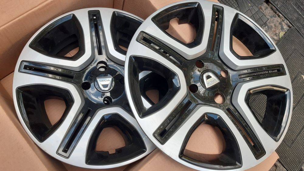 Capace LOGAN R16 pentru jante tablă structurate Noi