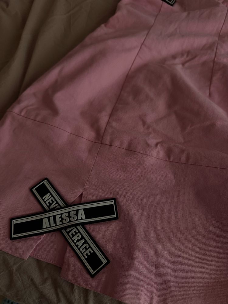 Рокля Alessa.