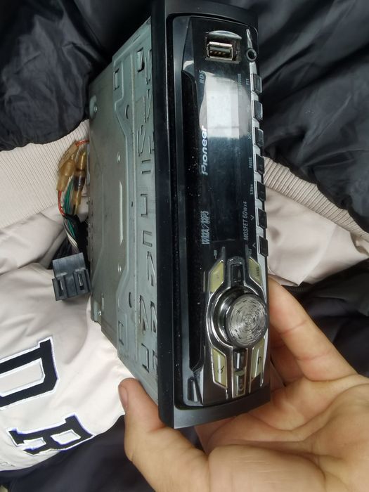 Vând casetofon pionner