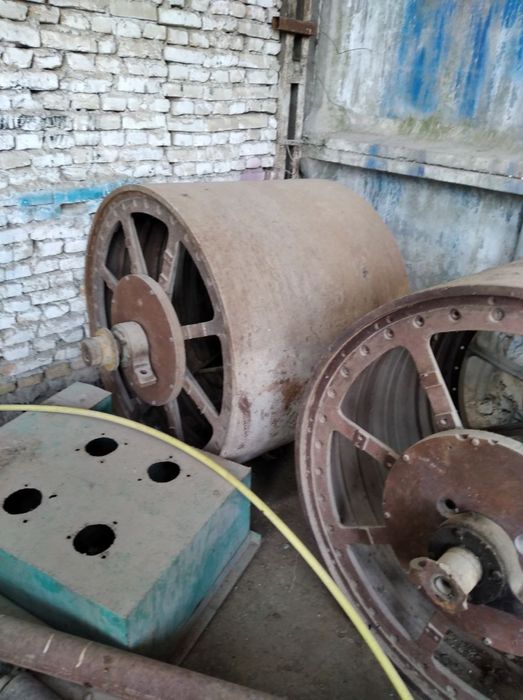 Xojat xona qogozi ishlab chiqaradigan aparat