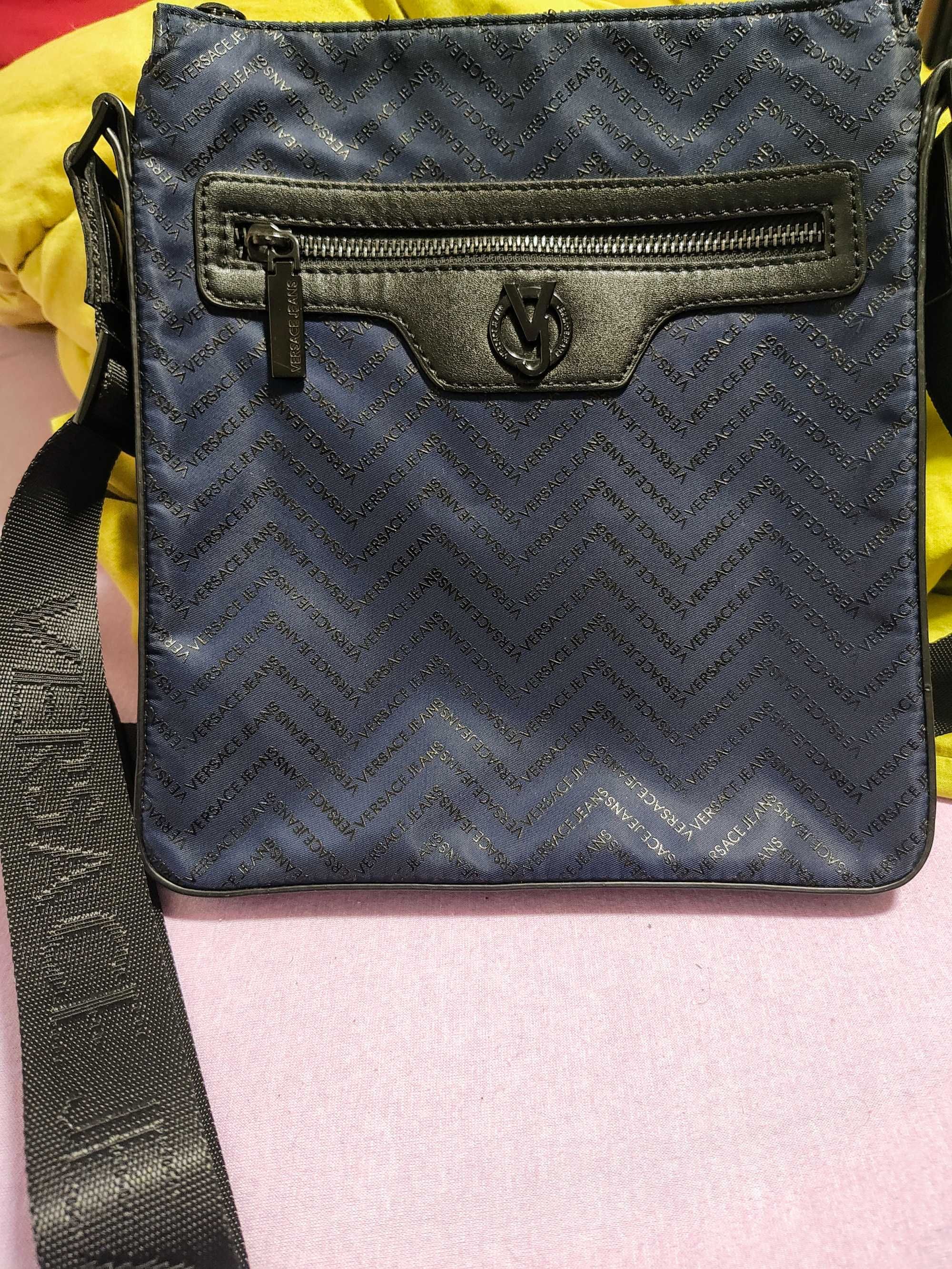 Мъжка чанта за през рамо.Versace Jeans