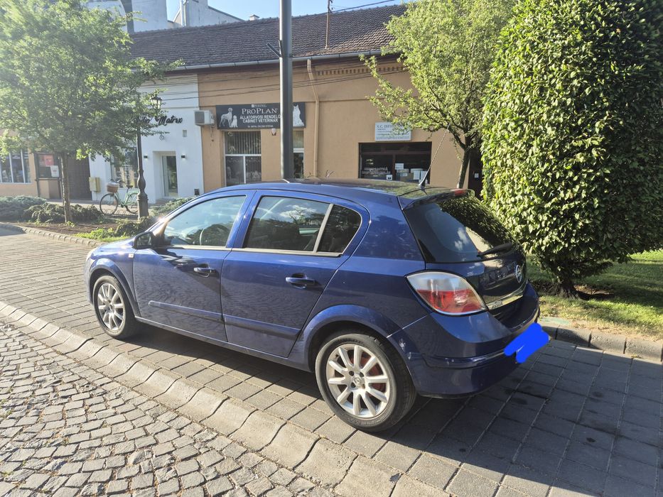 Masina Opel Astra H