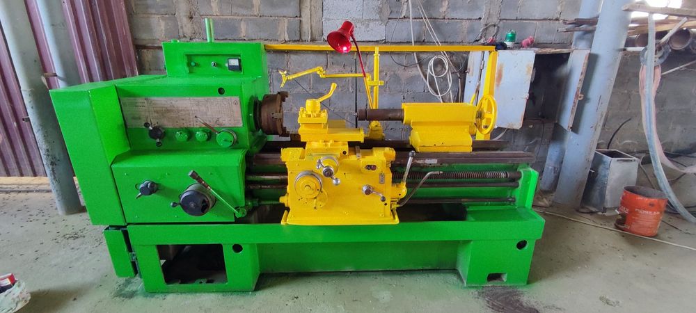 Токарный станок 1К62Д