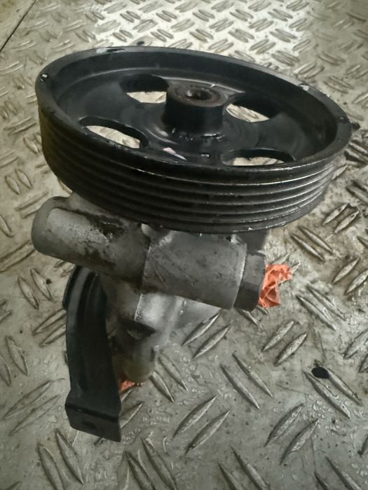 pompa servo volvo s40 an 2001 dezmemrari volvo
