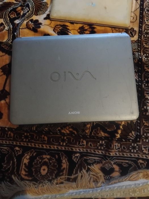 De vânzare 3 leptopuri