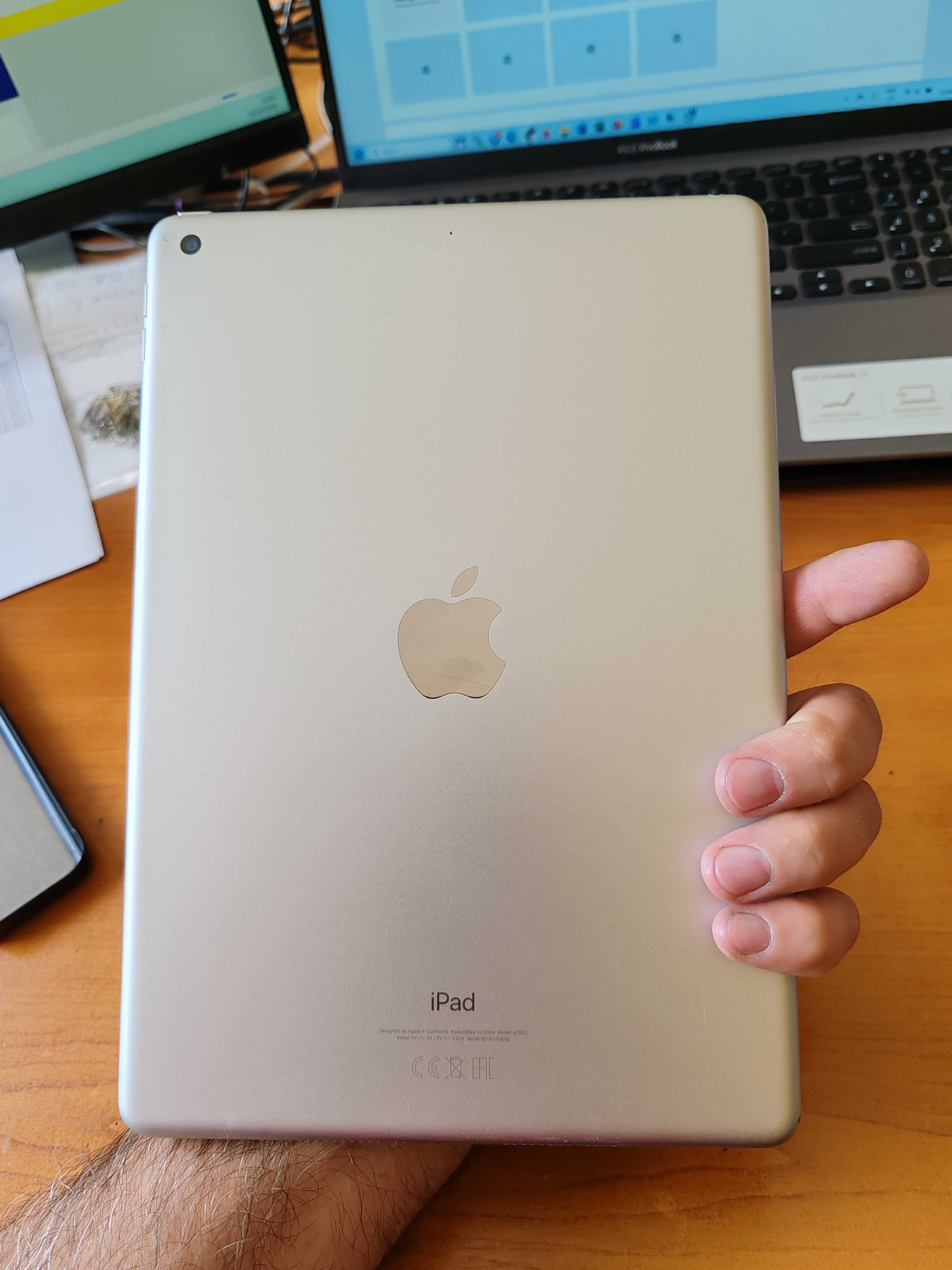 Tableta ipad generatia 9 / 10.2 inch / an 2021 / Memorie interna 64 Gb