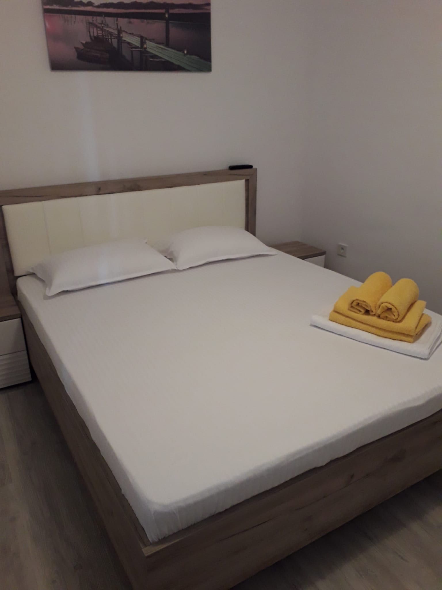 Cazare apartament Saturn