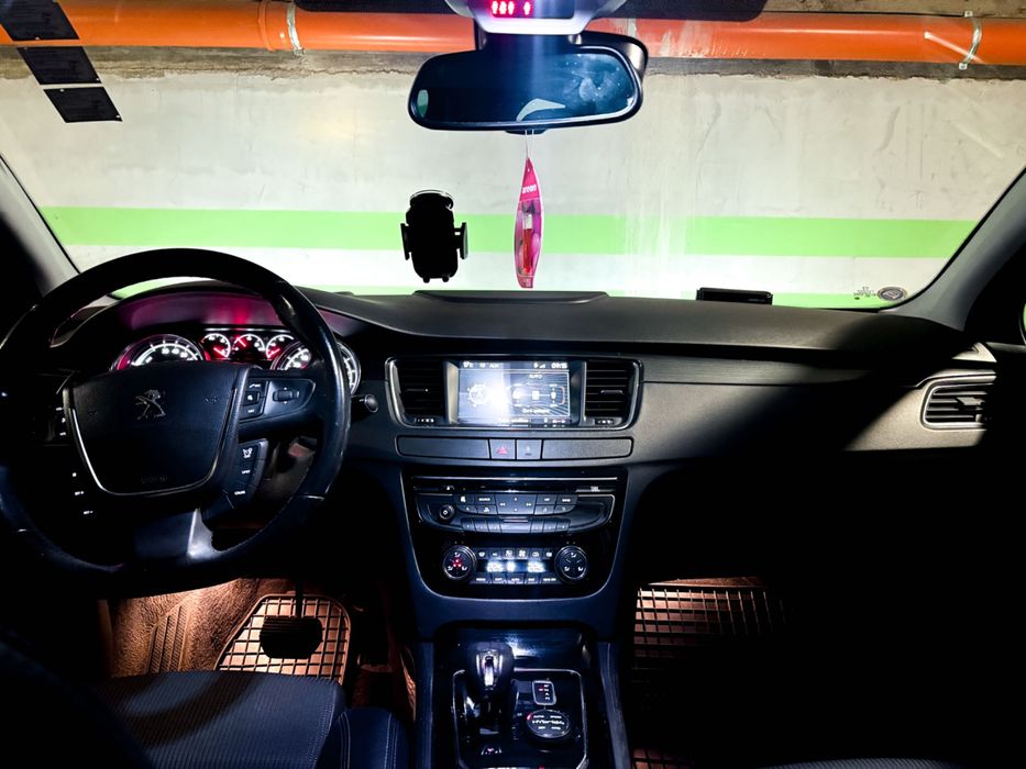 Peugeot 508 Hybrid4 200 CP • 4x4 • 2012