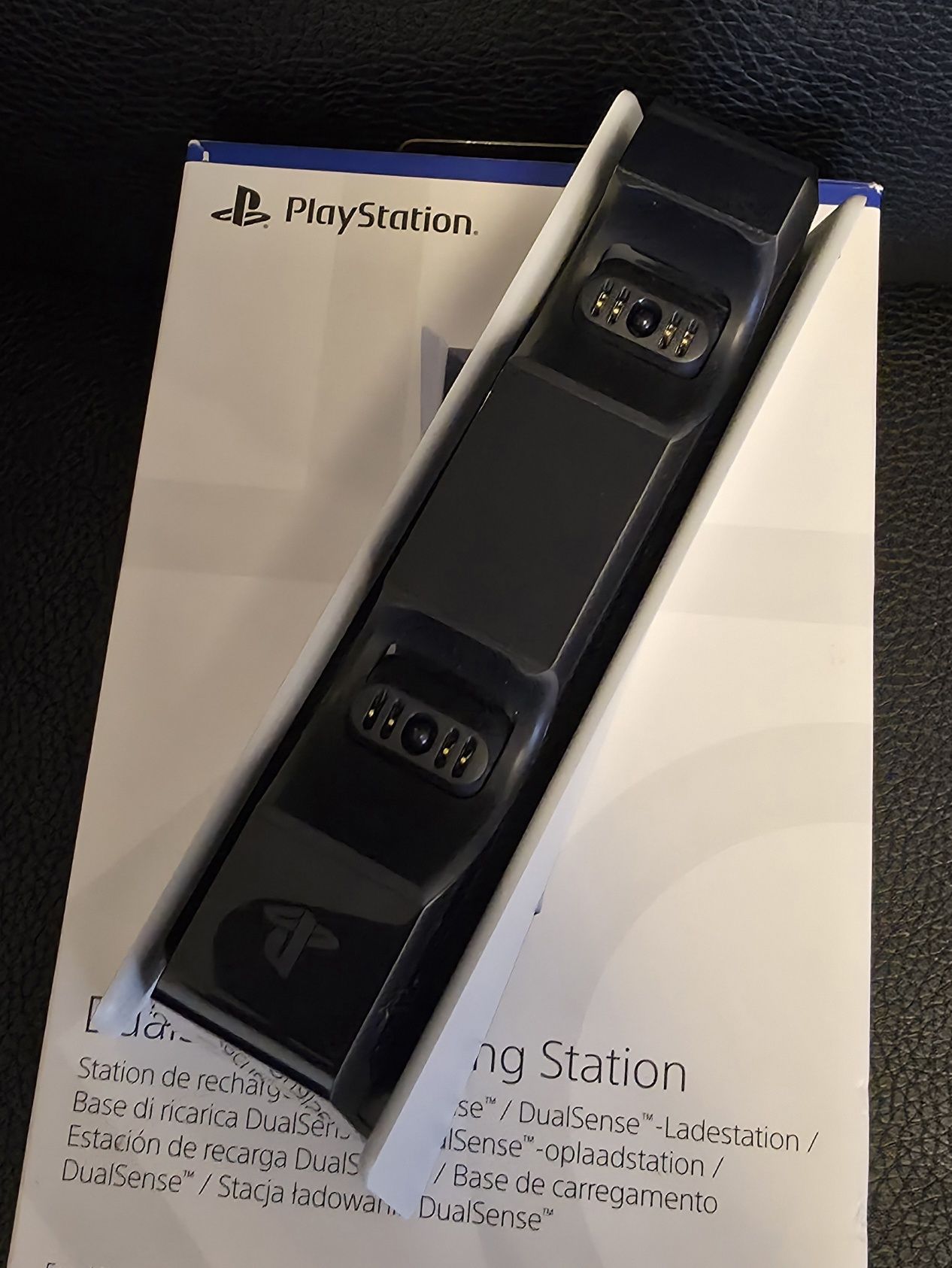 ***КАТО НОВА Зарядна станция PlayStation DualSense CHARGING STATION
