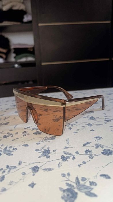 ocherii versace vand ugent 3 perechii