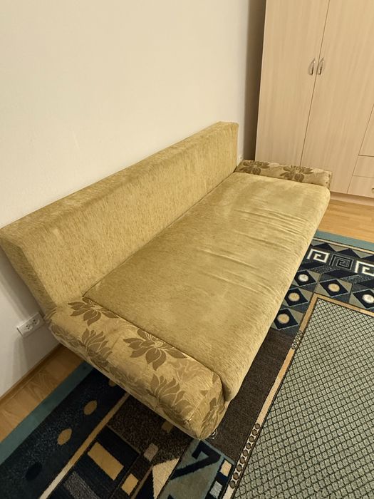 Диван двухместный