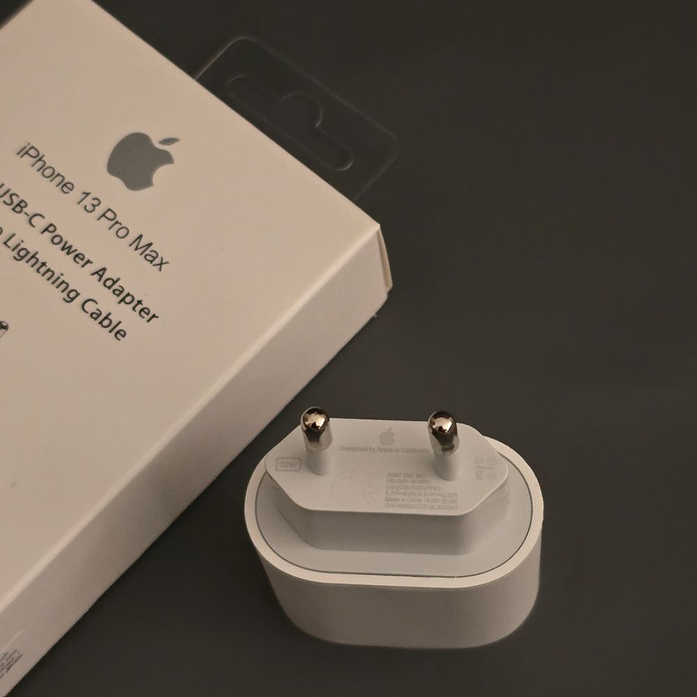  Оригинален Комплект зарядно/адаптер за iPhone/Apple/ айфон 20w