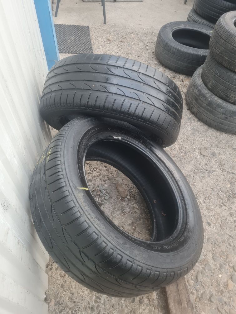 2 buc Anvelope de vara *235/55R17*BRIGESTONE*LICHIDARE STOC*50 Lei buc