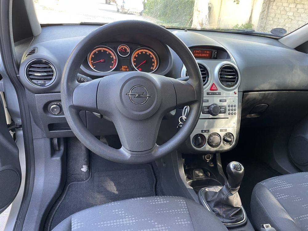 Opel Corsa D 1.2 Benzina