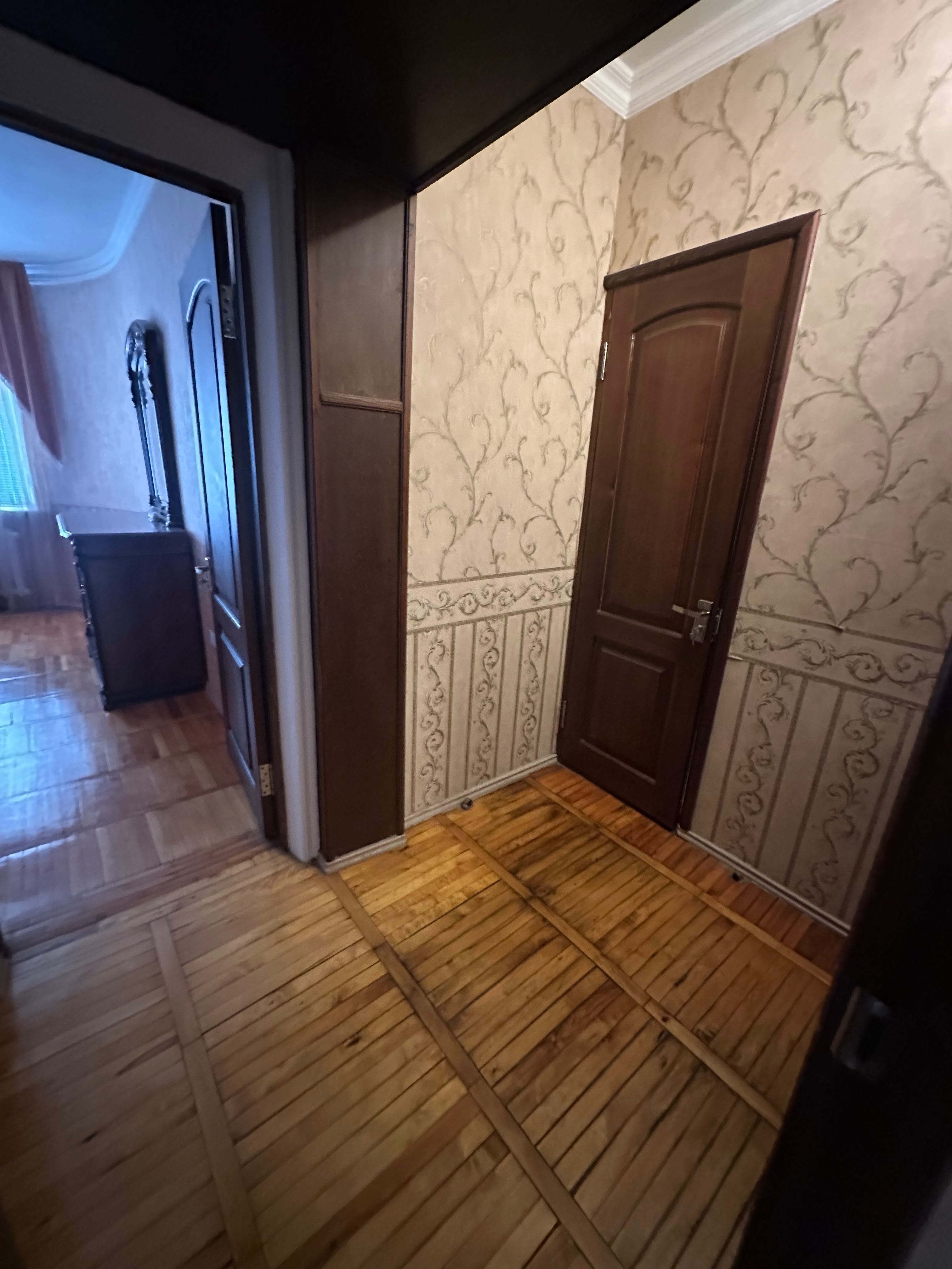2x комнатная квартира на айбеке