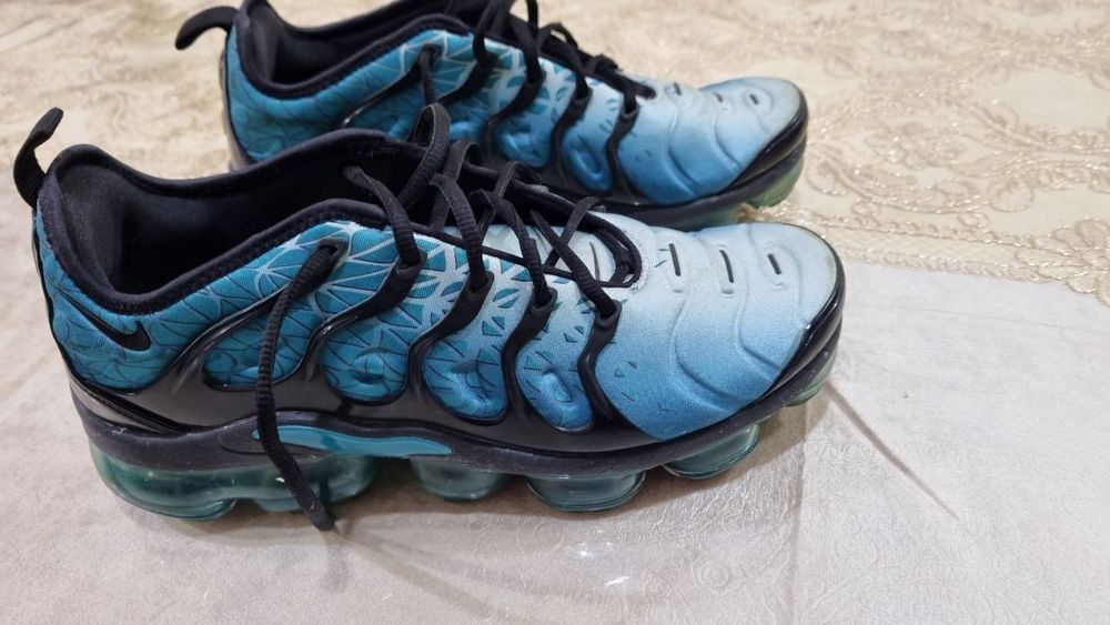 Кроссовки Nike Air VaporMax Plus Spirit Teal как Новый +Часы AMST 3003