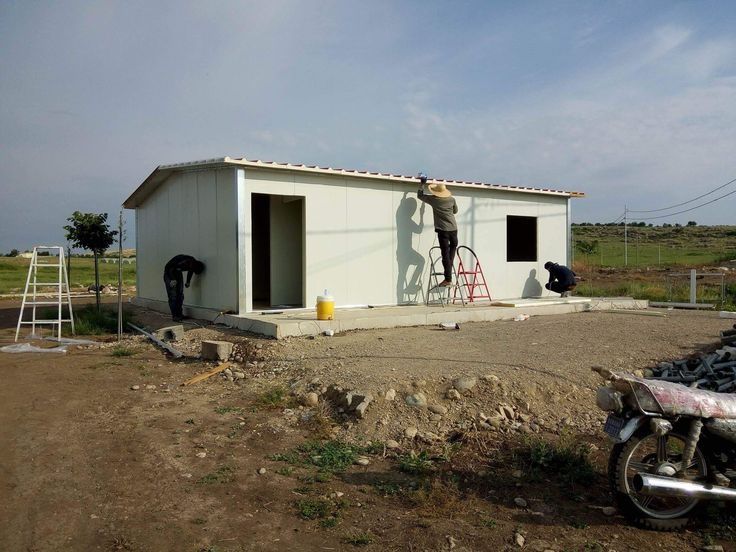 Case pe structura metalica