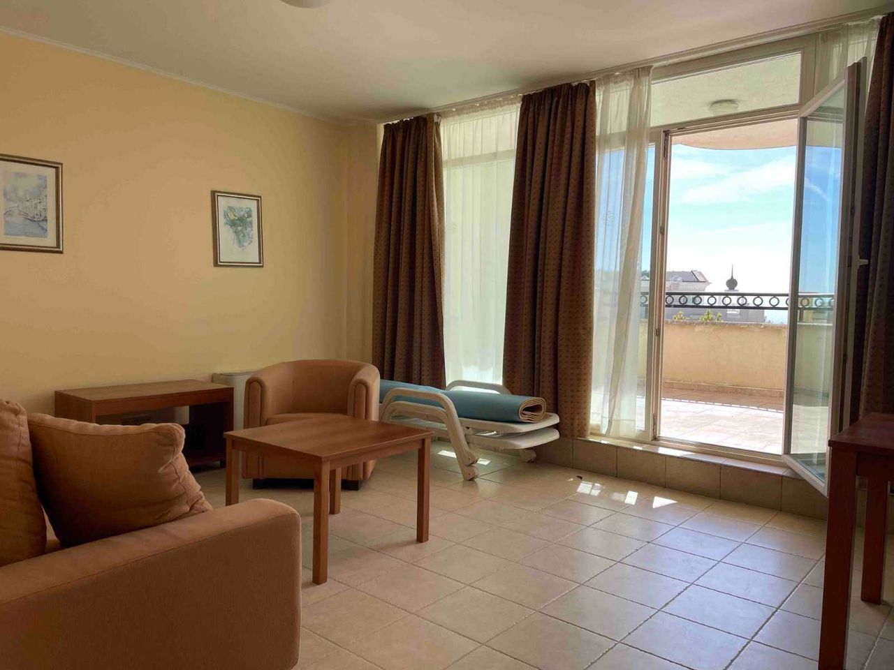Продава се Тристаен апартамент в к.к. Слънчев бряг - 72 кв.м за 973 €/кв.м - Снимка #2
