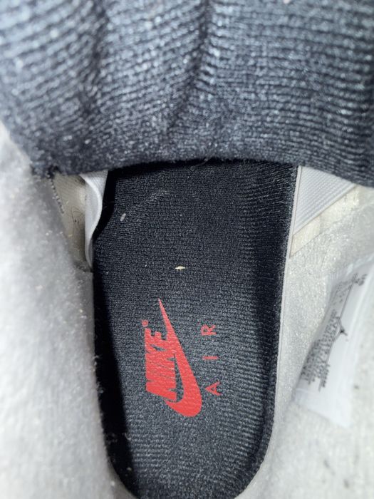 Jordan 4 White Cement