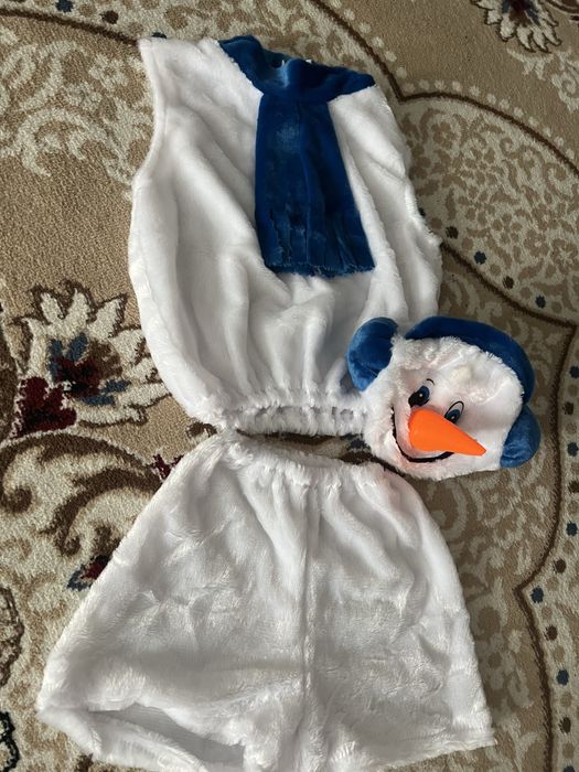 Костюм снеговика (состояние нового)