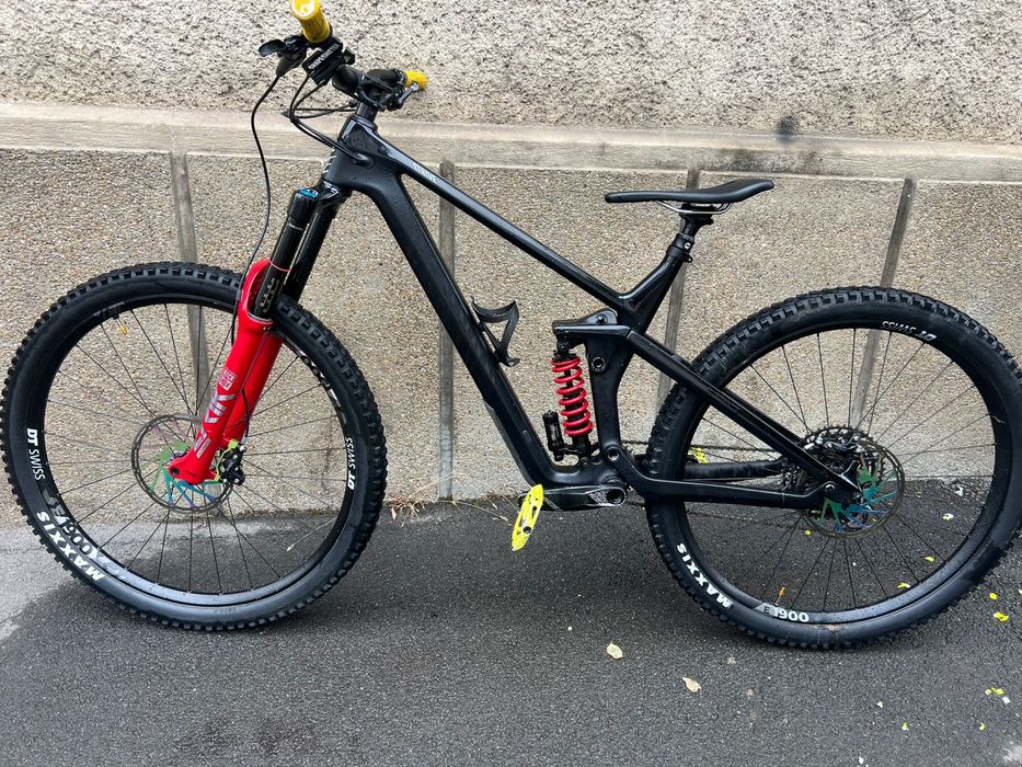 Bicicleta Full suspension Carbon Canyon Strive CFR 29” ca si noua