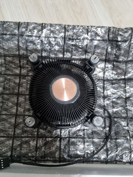 Procesor Intel I3 9100F + Cooler Intel