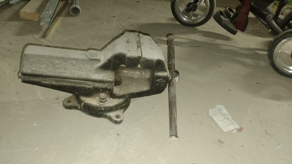 Настольные Тиски для фиксирования детали