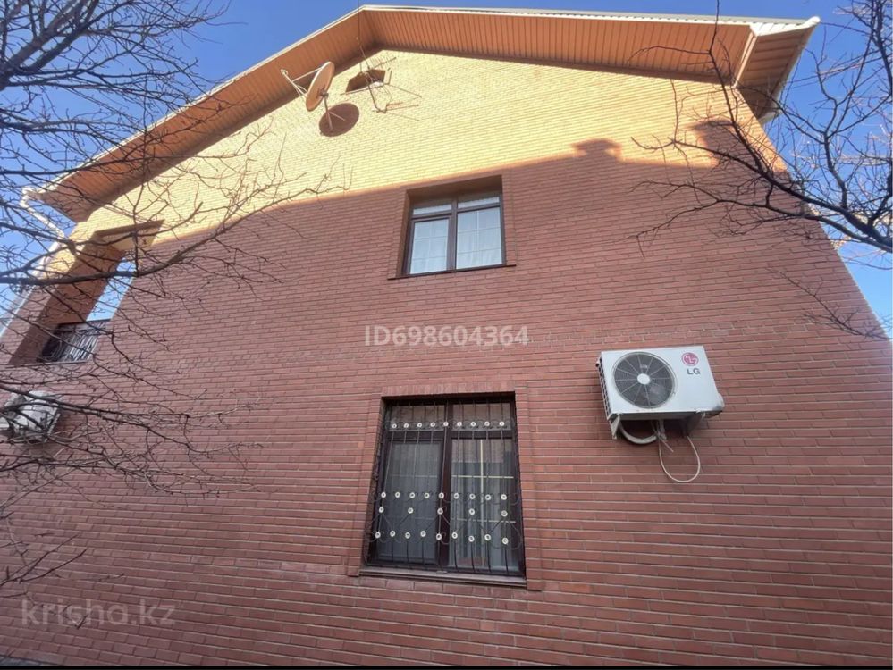 Коттдеж 3 уровня 350 кв Жанатурмыс