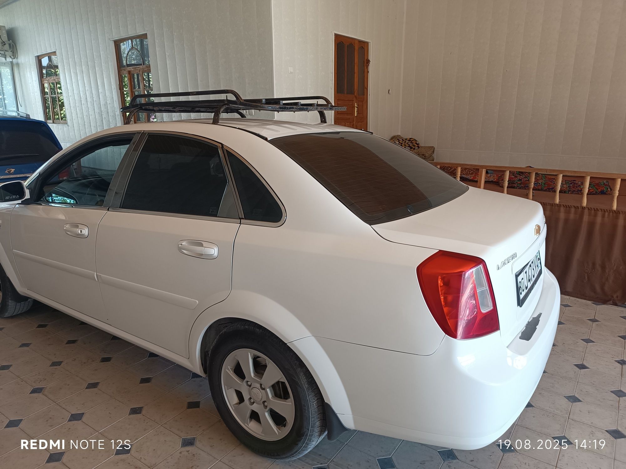 Lasetti sotiladi 1.6 aftamat