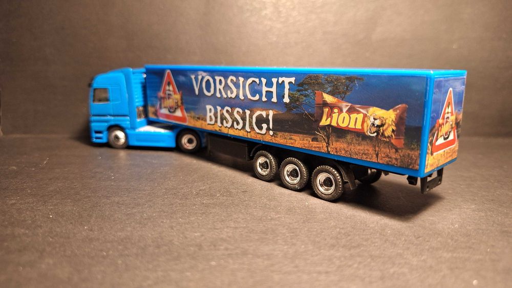 Камиончетa модели 1/87