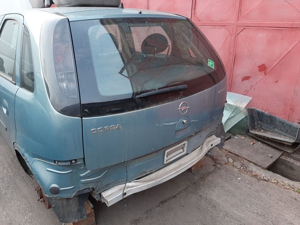 Haion portbagaj luneta opel corsa