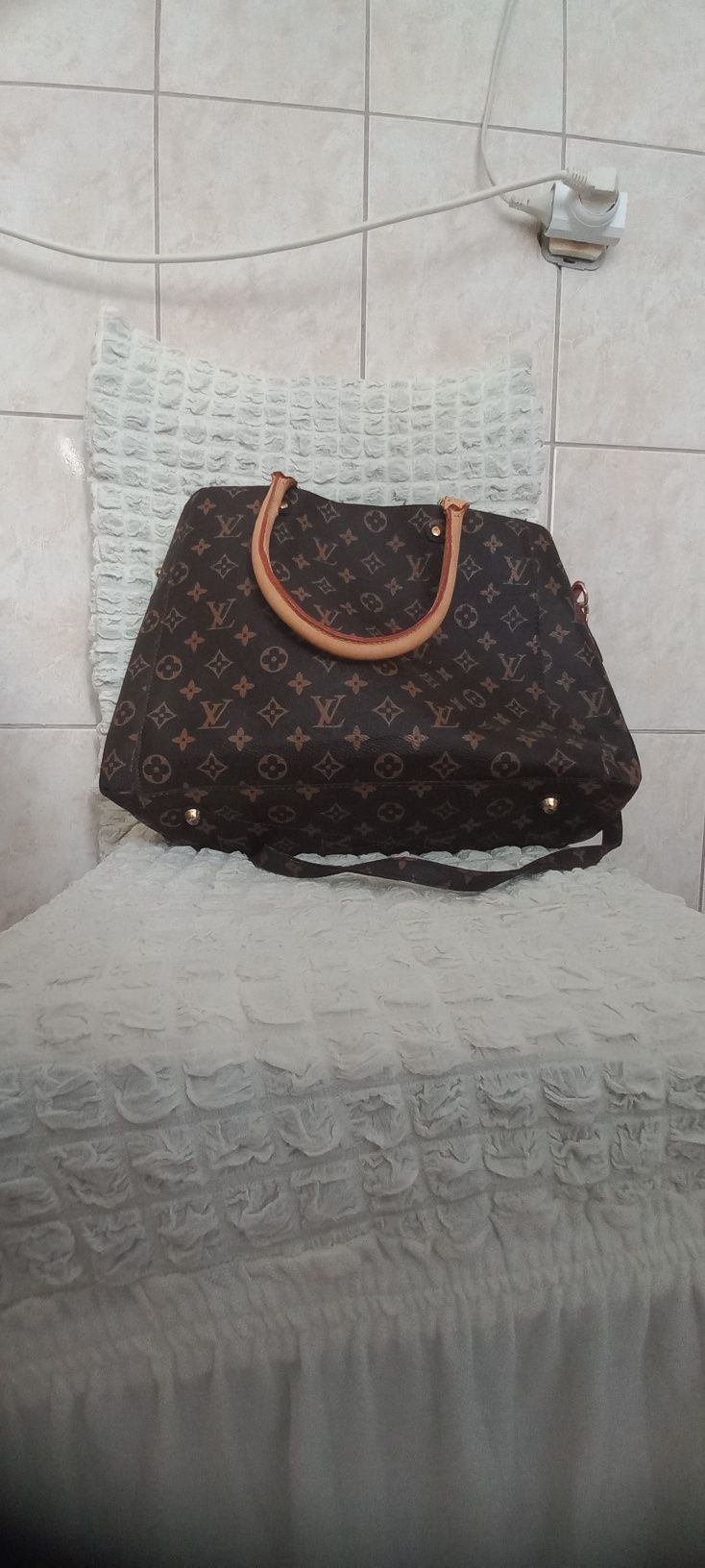 GEANTA Louis Vuitton