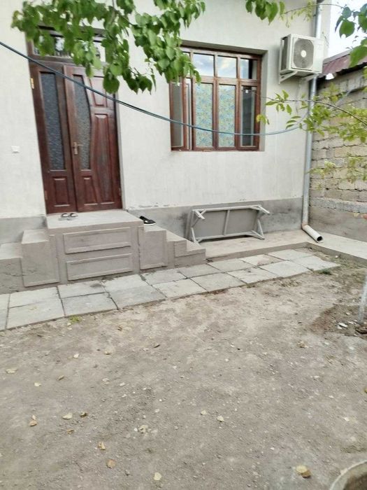 Яшнобод тумани Қоракўл кўчасида уй сотилади.