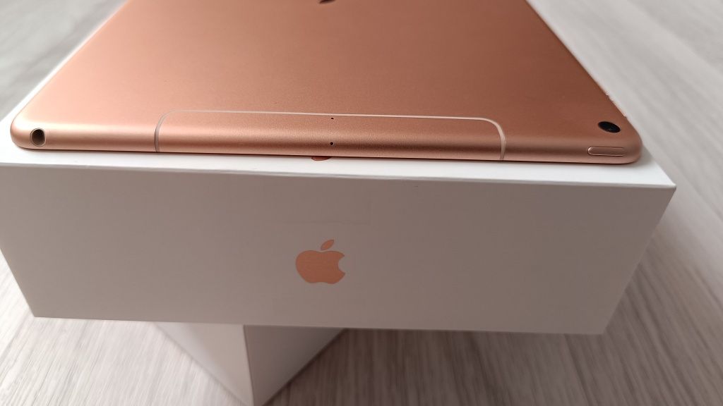 Продам ipad air 3 Wi-fi+Cellular