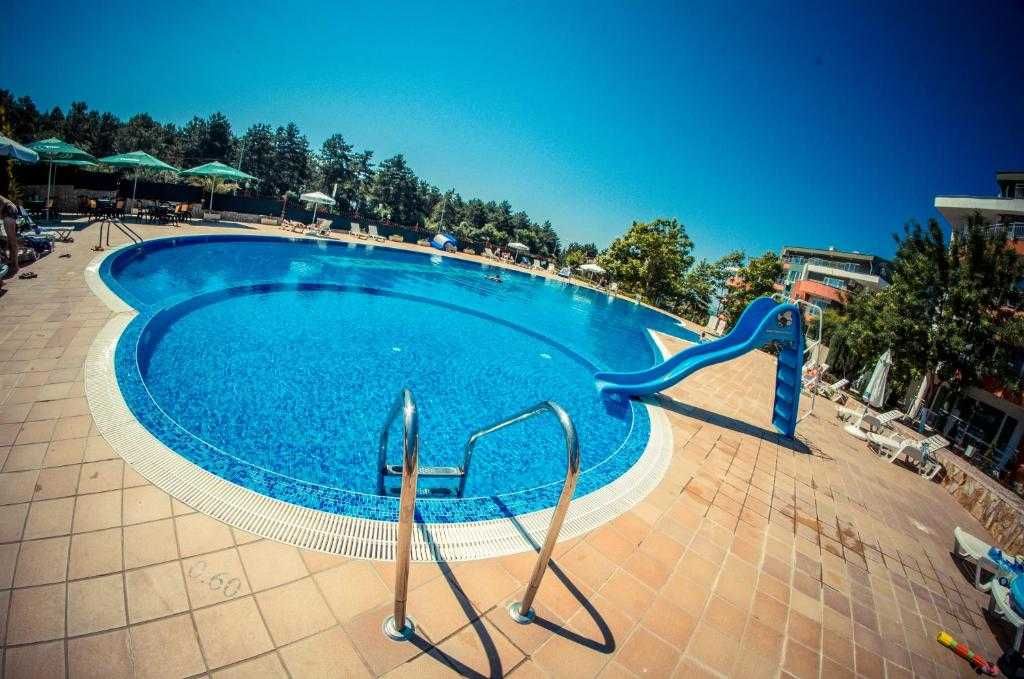 Продава се Тристаен апартамент в к.к. Елените - 111 кв.м за 856 €/кв.м - Снимка #14