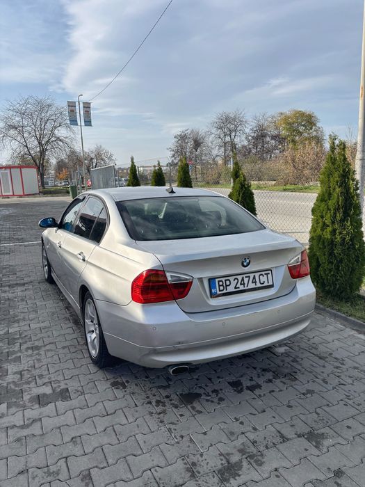 BMW E90 320d 2009г