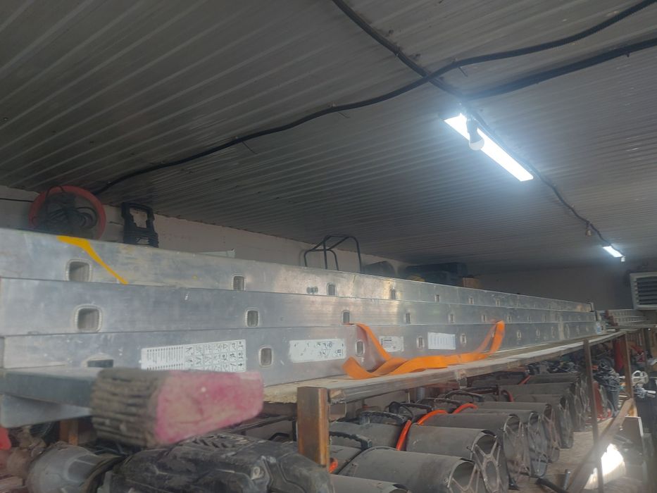 Аренда стремянки, прокат стремянки, аренда лестницы, прокат лестницы