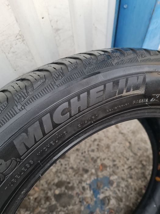 4 Anvelope de iarna*225/50R17*MICHELIN*LICHIDARE STOC*50 Lei Buc*