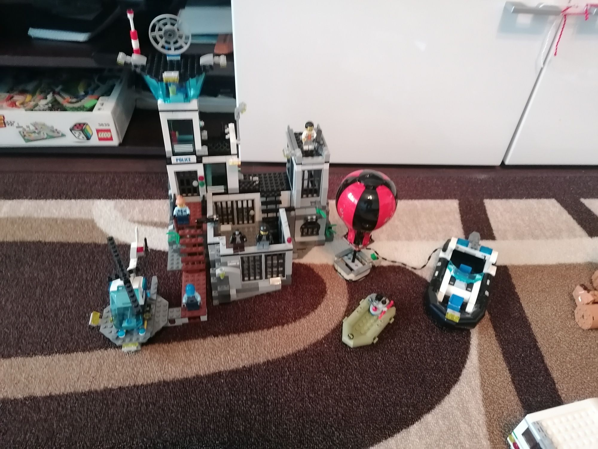 Lego 60130 island