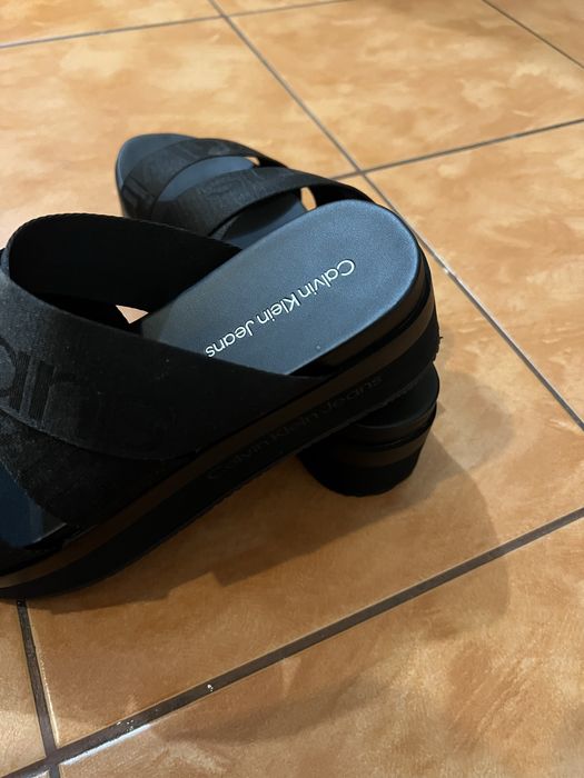 Papuci:Calvin Klein Jeans,marimea 39,pret 300 de lei