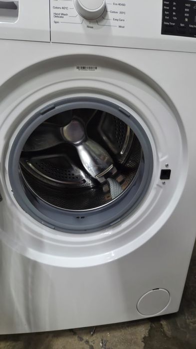 Masina de spalat heinner 8 kg
