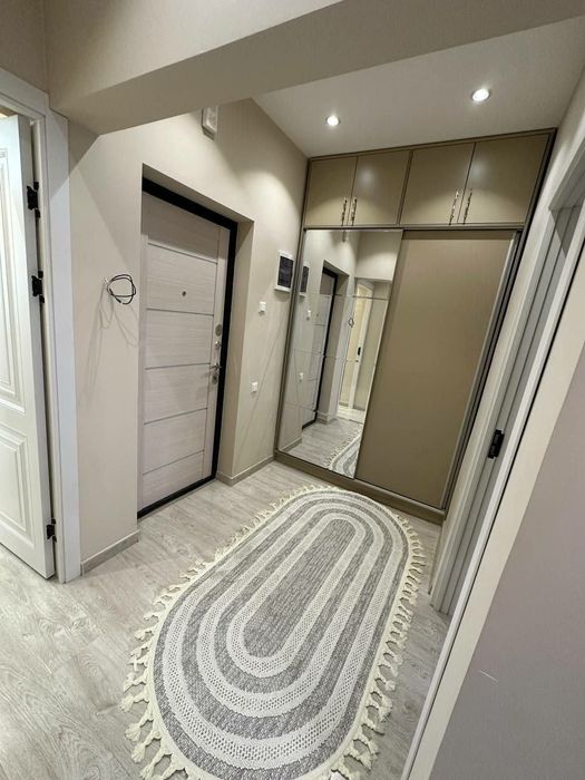 2х  комнатная квартира в долгосрочную аренду