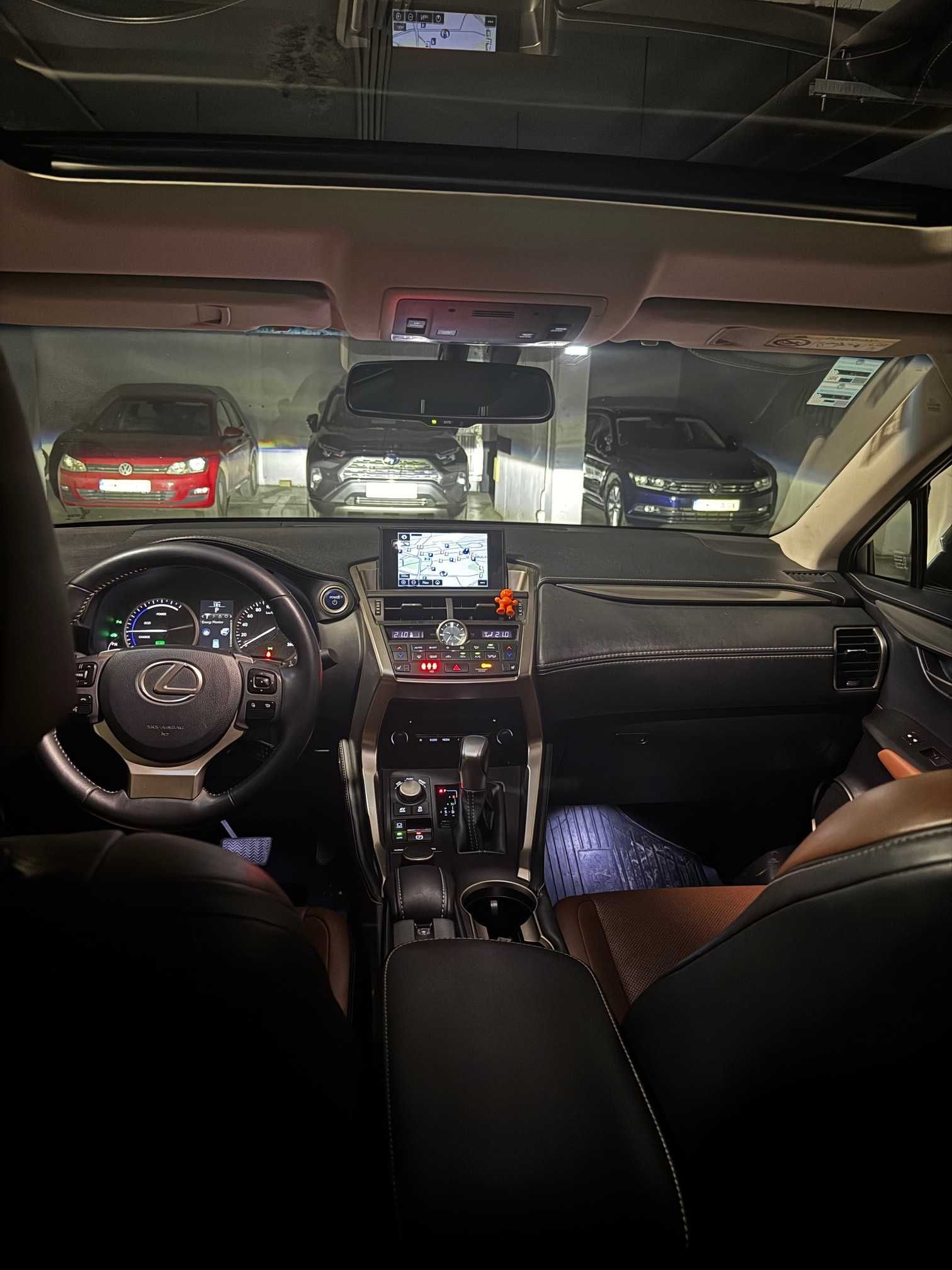 Lexus NX300H hybrid 4WD Luxury